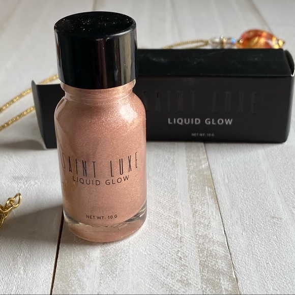 NIB Saint Luxe Liquid Glow in Pink - Picture 3 of 8